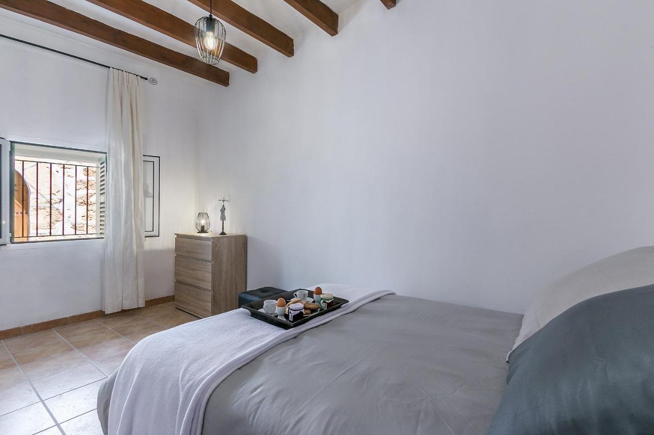 Town House Cas Decu